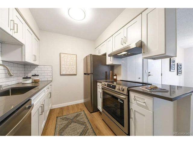 5995 W Hampden Ave B-18, Denver, CO 80227