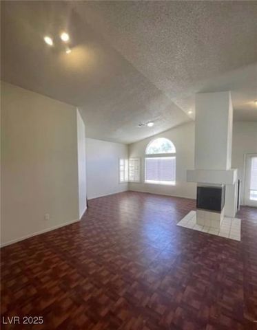 9820 Cross Creek Way, Las Vegas, NV 89117