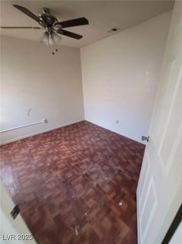 9820 Cross Creek Way, Las Vegas, NV 89117