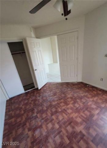 9820 Cross Creek Way, Las Vegas, NV 89117