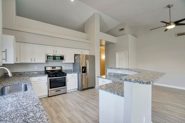 762 N BOULDER Street, Gilbert, AZ 85234