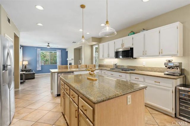 38585 Clearbrook, Murrieta, CA 92563