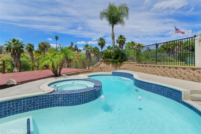 38585 Clearbrook, Murrieta, CA 92563