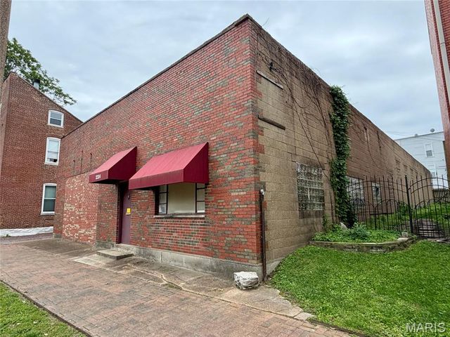 2314 Hickory Street, St Louis, MO 63104