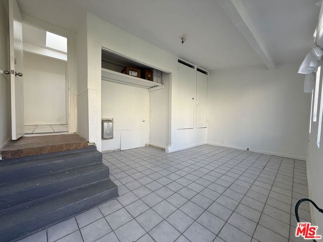 2217 Selby Avenue, Los Angeles, CA 90064