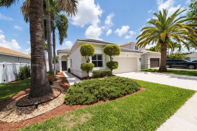 717 Tanglewood Cir, Weston, FL 33327