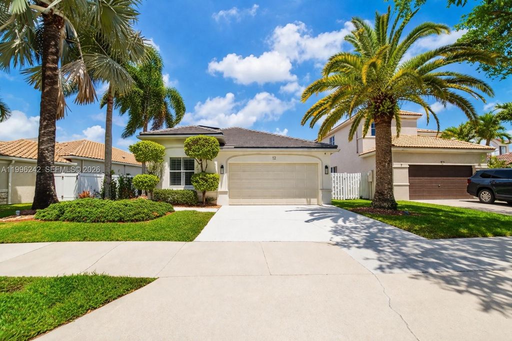 717 Tanglewood Cir, Weston, FL 33327