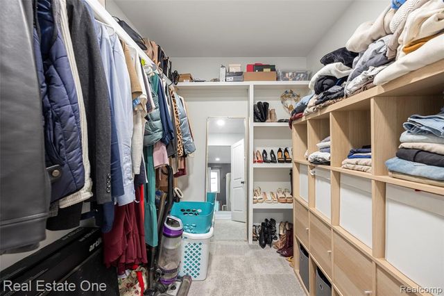 1705 E Meyers Avenue, Hazel Park, MI 48030