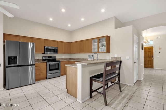 410 W HELENA Drive, Phoenix, AZ 85023