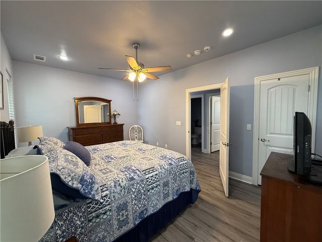 450 NW Holland Avenue, Gentry, AR 72734