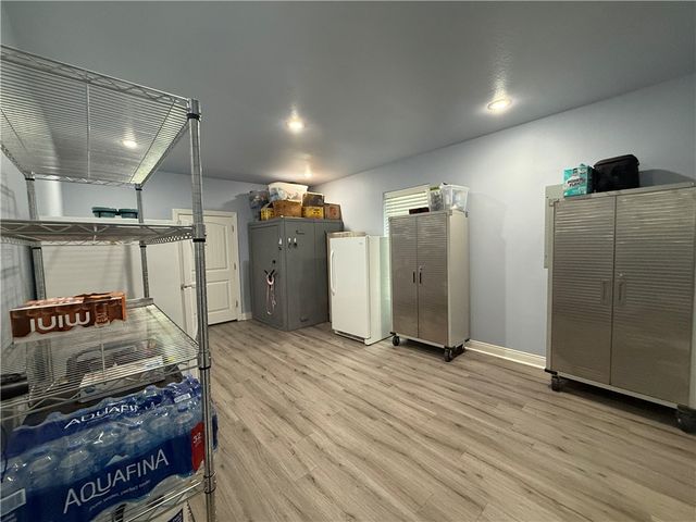 450 NW Holland Avenue, Gentry, AR 72734