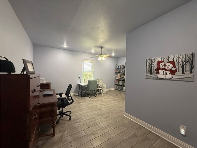 450 NW Holland Avenue, Gentry, AR 72734