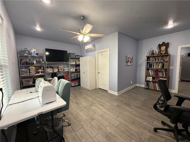 450 NW Holland Avenue, Gentry, AR 72734