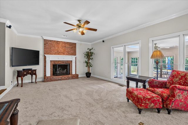 55 Middle Creek Road, Signal Mountain, TN 37377