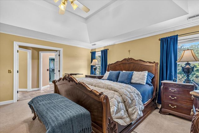 55 Middle Creek Road, Signal Mountain, TN 37377