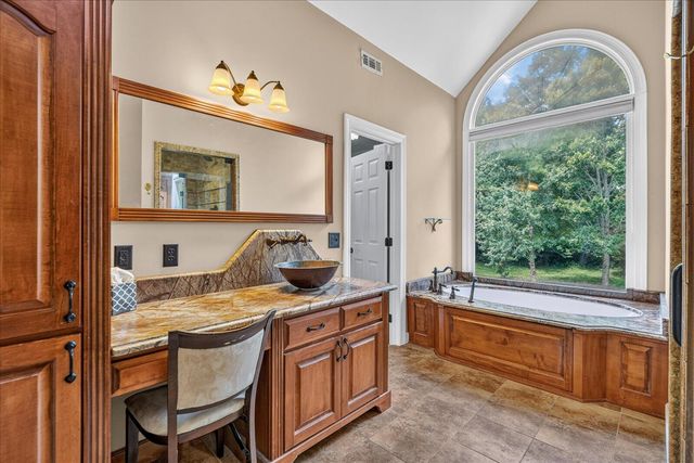 55 Middle Creek Road, Signal Mountain, TN 37377