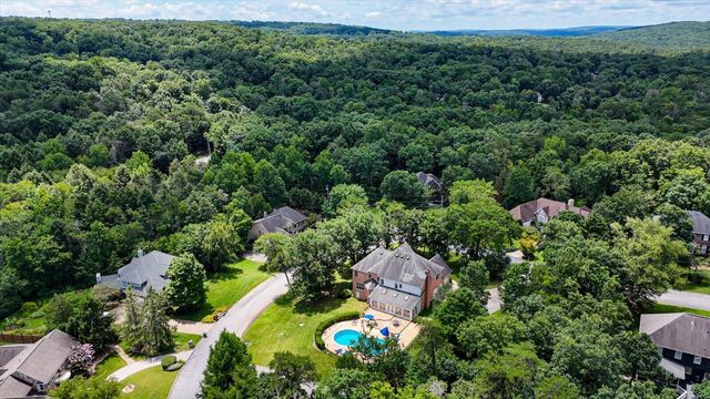 55 Middle Creek Road, Signal Mountain, TN 37377