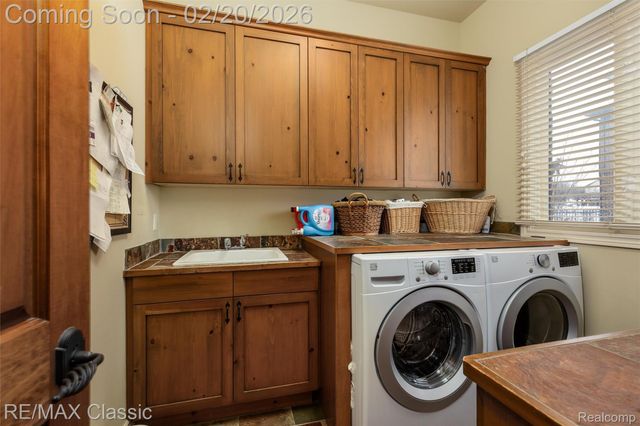 17905 Parkshore Drive, Northville Township, MI 48168