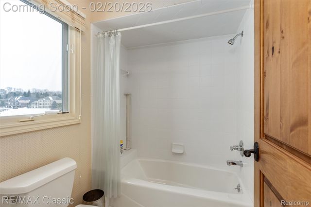 17905 Parkshore Drive, Northville Township, MI 48168