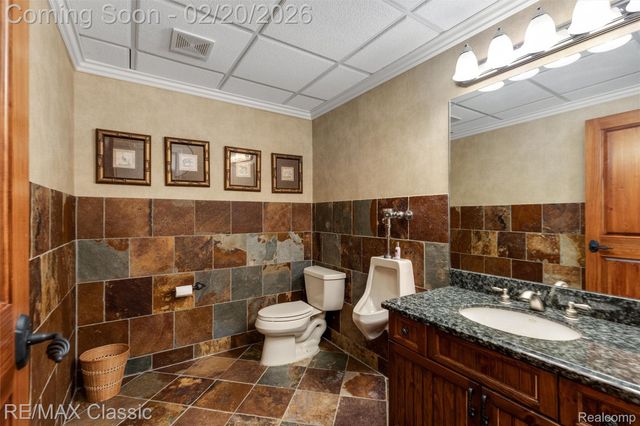 17905 Parkshore Drive, Northville Township, MI 48168