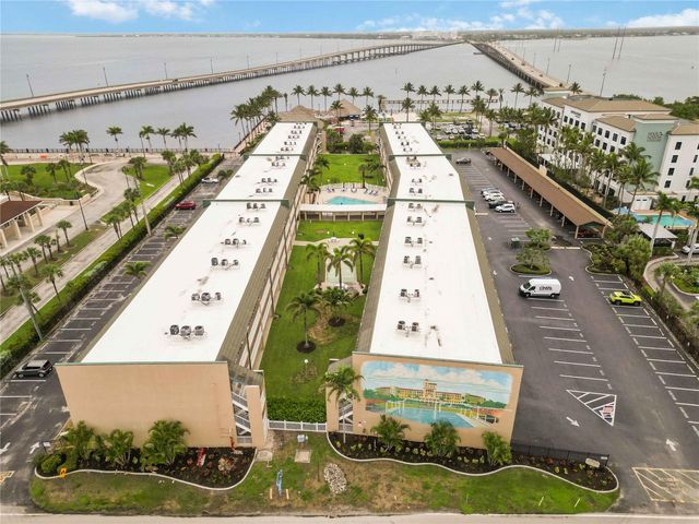 150 HARBORSIDE AVENUE 307, Punta Gorda, FL 33950