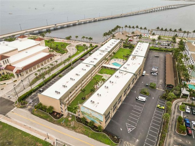 150 HARBORSIDE AVENUE 307, Punta Gorda, FL 33950