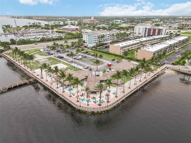 150 HARBORSIDE AVENUE 307, Punta Gorda, FL 33950