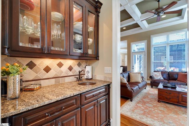 10 Travertine Court, Greenville, SC 29615