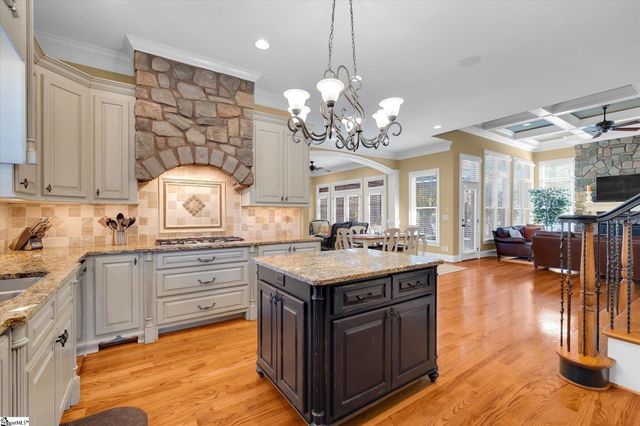 10 Travertine Court, Greenville, SC 29615