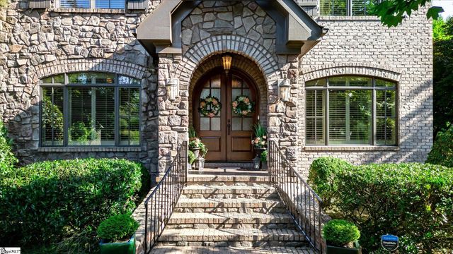 10 Travertine Court, Greenville, SC 29615