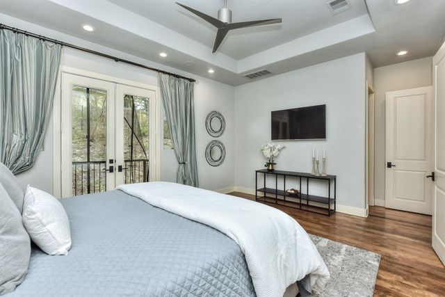 1529 Barton Springs RD 16, Austin, TX 78704