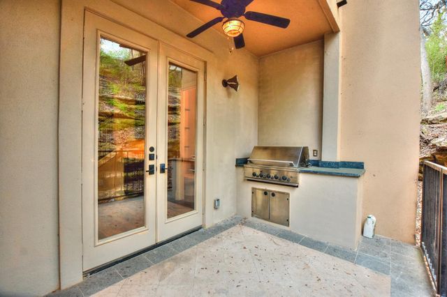 1529 Barton Springs RD 16, Austin, TX 78704