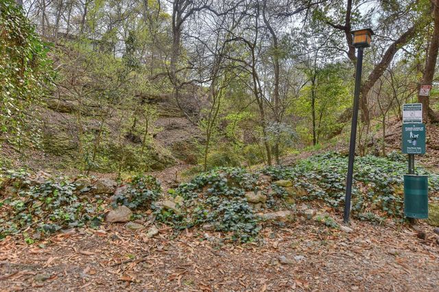 1529 Barton Springs RD 16, Austin, TX 78704