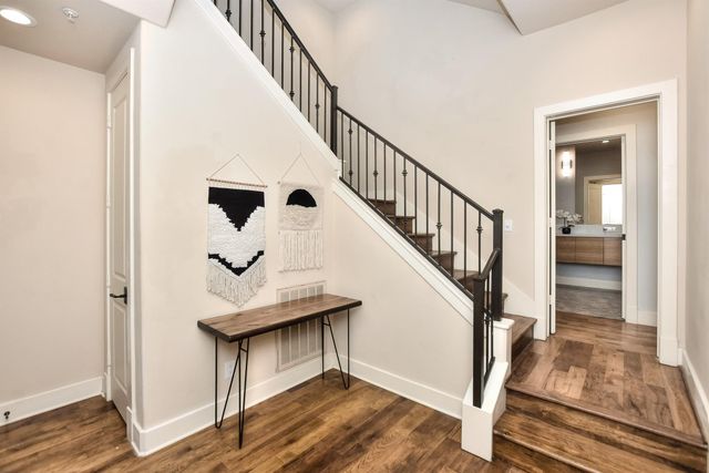 1529 Barton Springs RD 16, Austin, TX 78704