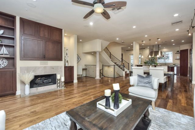 1529 Barton Springs RD 16, Austin, TX 78704