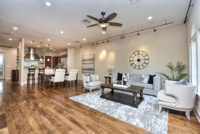 1529 Barton Springs RD 16, Austin, TX 78704