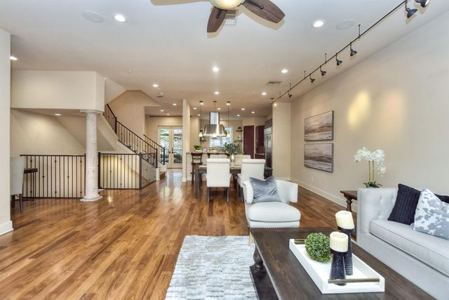 1529 Barton Springs RD 16, Austin, TX 78704