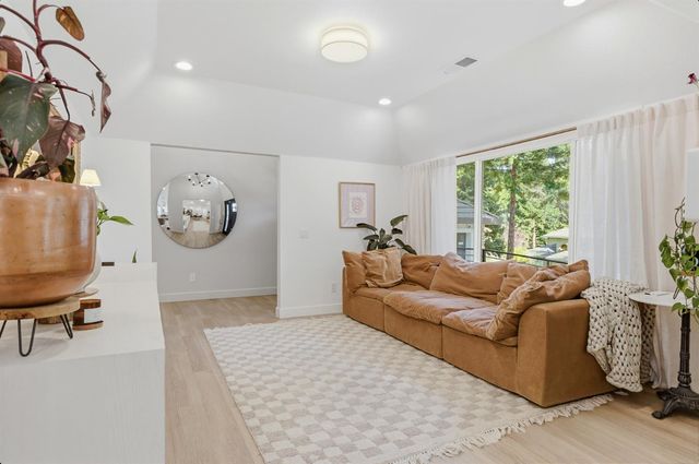 11220 Sunrise Ridge, Auburn, CA 95603