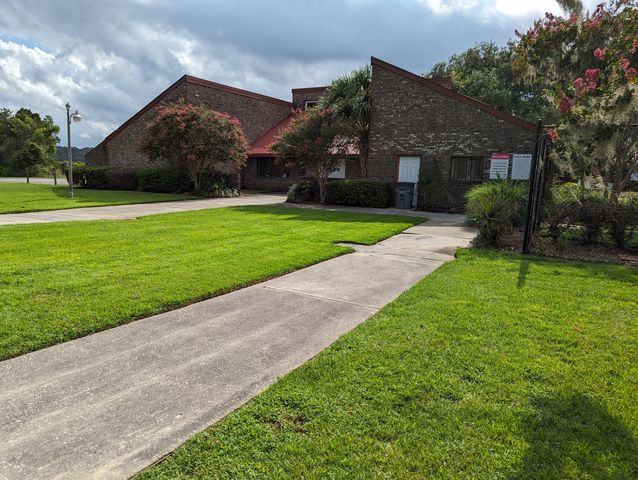 4370 Great Oak Drive, North Charleston, SC 29418