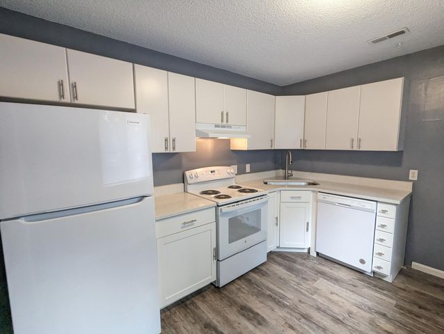 4370 Great Oak Drive, North Charleston, SC 29418