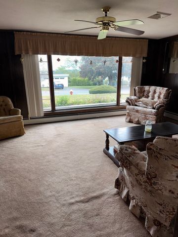 171 Huron Ave, Holyoke, MA 01040