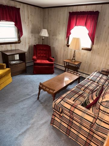 171 Huron Ave, Holyoke, MA 01040