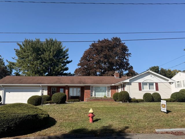 171 Huron Ave, Holyoke, MA 01040