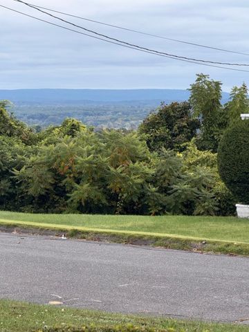 171 Huron Ave, Holyoke, MA 01040