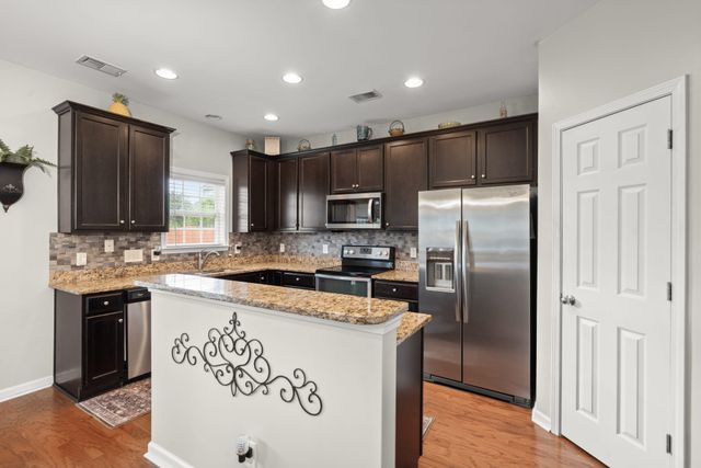 182 Highwoods Plantation Avenue, Summerville, SC 29485