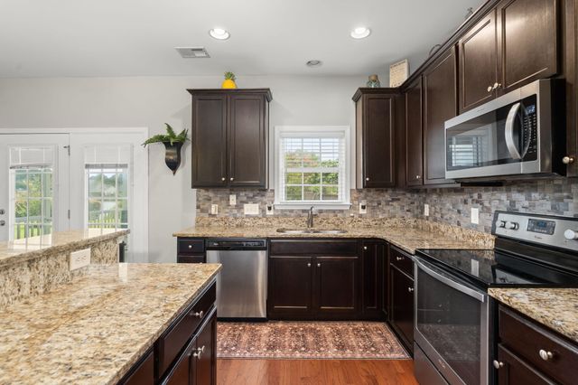 182 Highwoods Plantation Avenue, Summerville, SC 29485