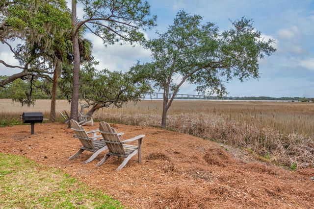 302 Island Park Drive, Charleston, SC 29492