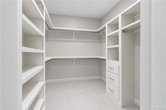 2302 Lakeview Drive, Mission, TX 78576