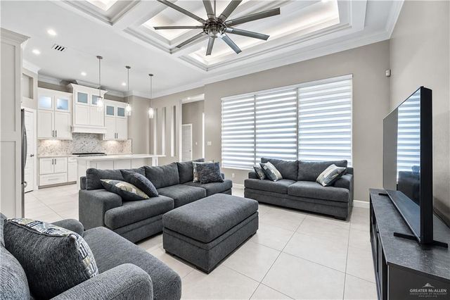 2302 Lakeview Drive, Mission, TX 78576