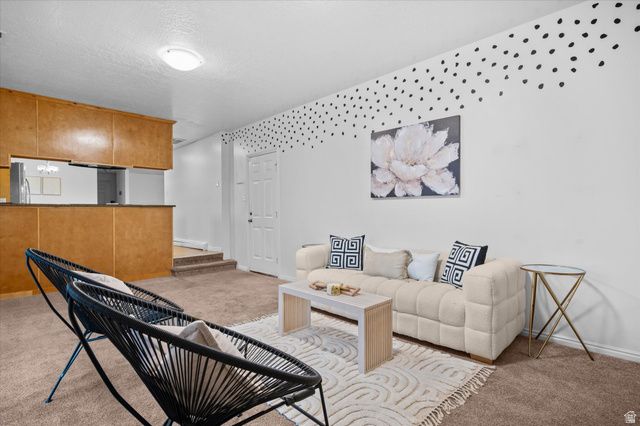 5530 S 100 W, Washington Terrace, UT 84405